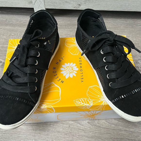 BNIB Yellowbox Barkley Black Suede/Mesh Fashion Sneakers  size 7 Adorable!!!❤️❤️ - Picture 7 of 8